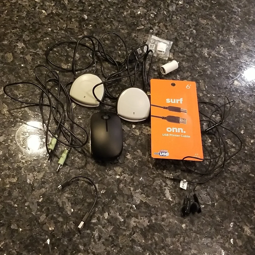 Miscellaneous cables, adapters, technology items